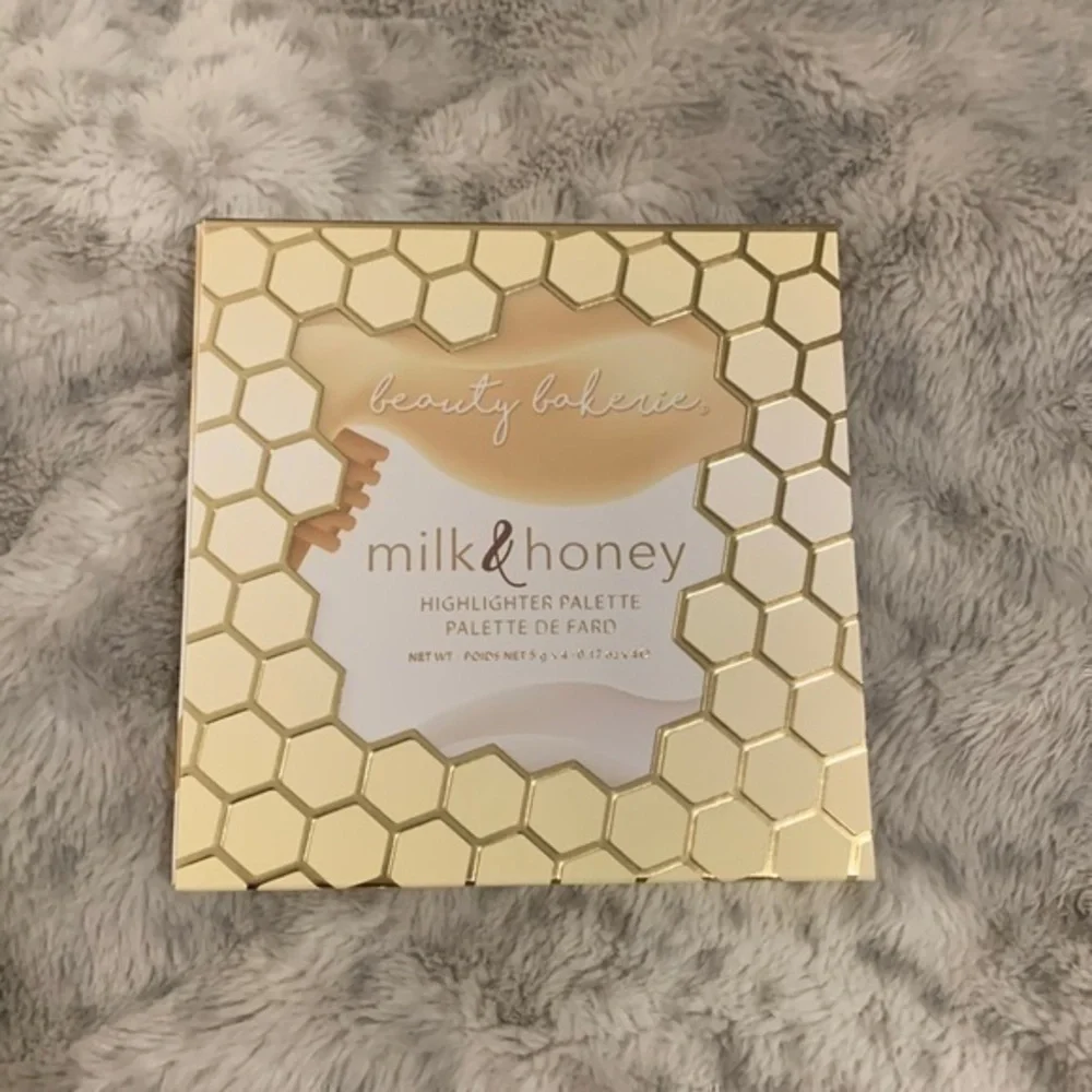 NEW Beauty Bakerie Milk and Honey Highlighting Palette
